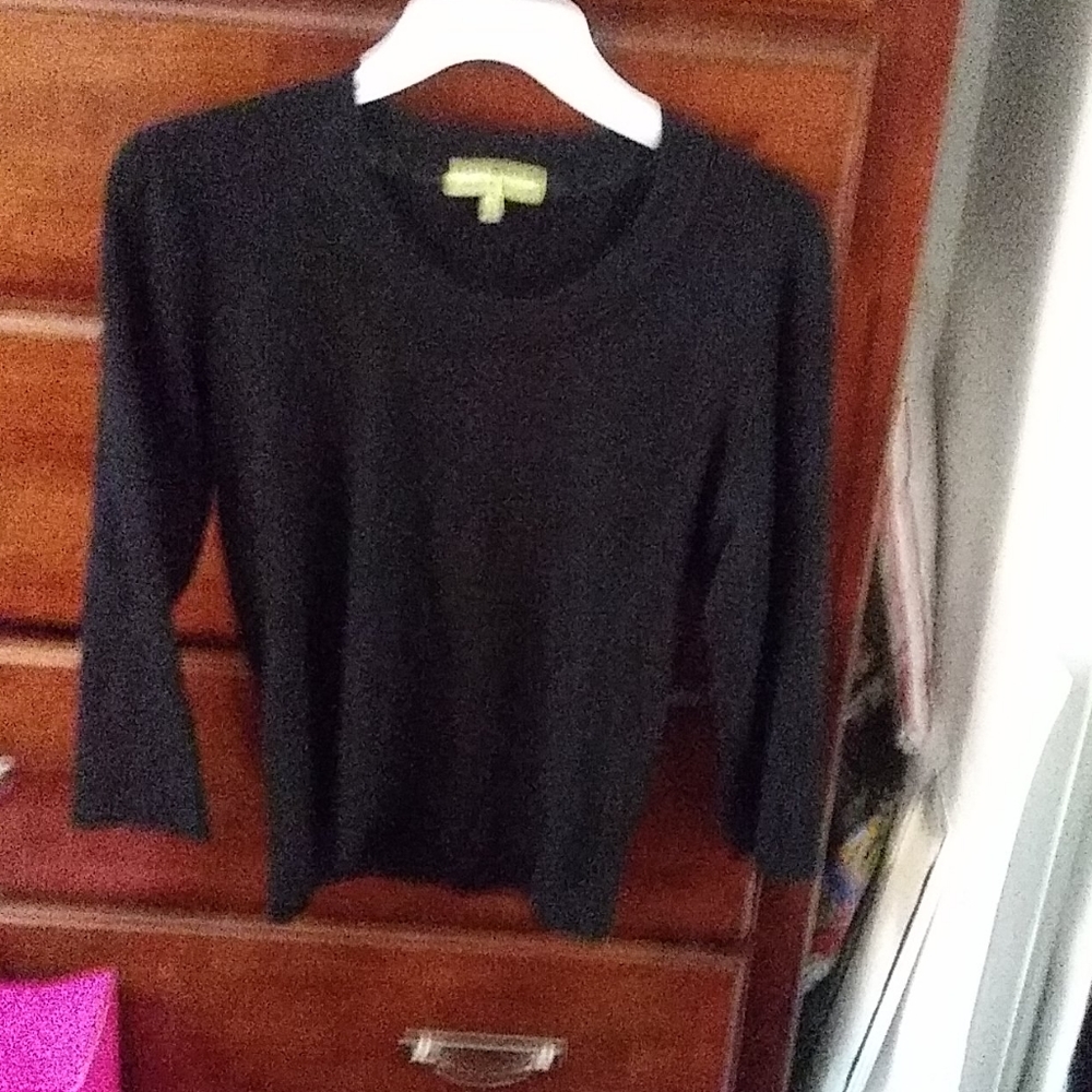 CAROLYN TAYLOR sweater